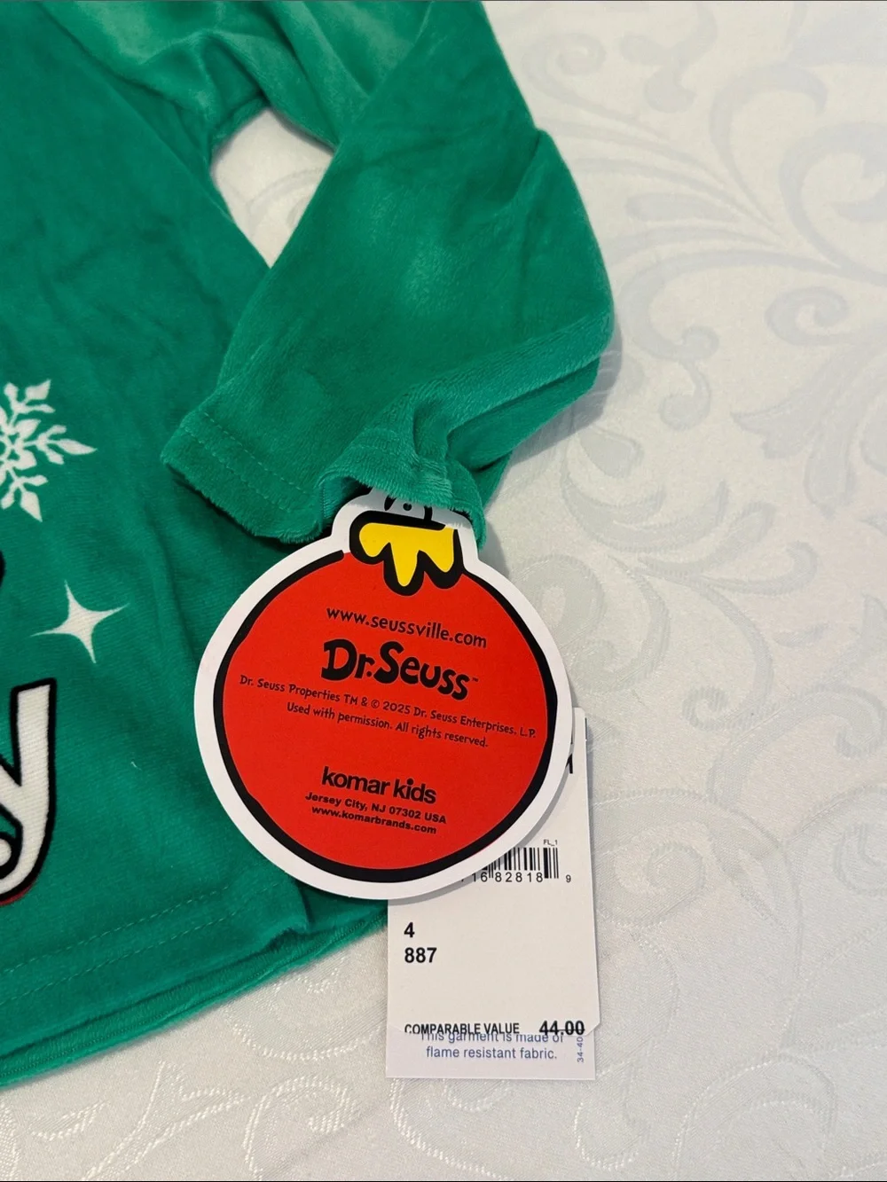 🎄Feelin' Grinchy Green Kids Pajama Set. Size 4